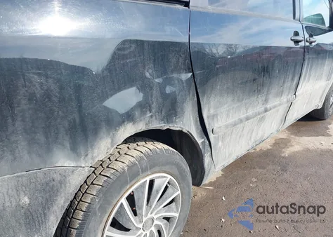 2010 Toyota Sienna Le z USA, uszkodzony, nr VIN 5TDKK4CC8AS337708